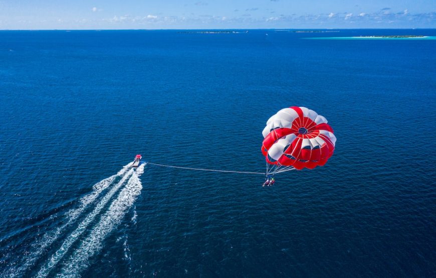 Parasailing (Free reservation)